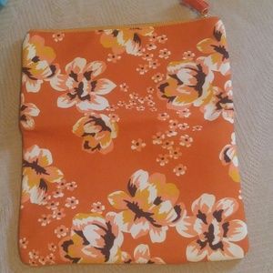 NWOT Rachel Pally reversible clutch